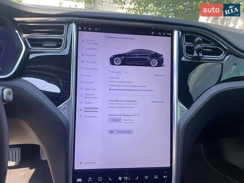 Лифтбек Tesla Model S 2016 в Киеве