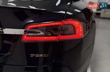 Лифтбек Tesla Model S 2015 в Дрогобыче