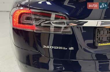 Лифтбек Tesla Model S 2015 в Дрогобыче