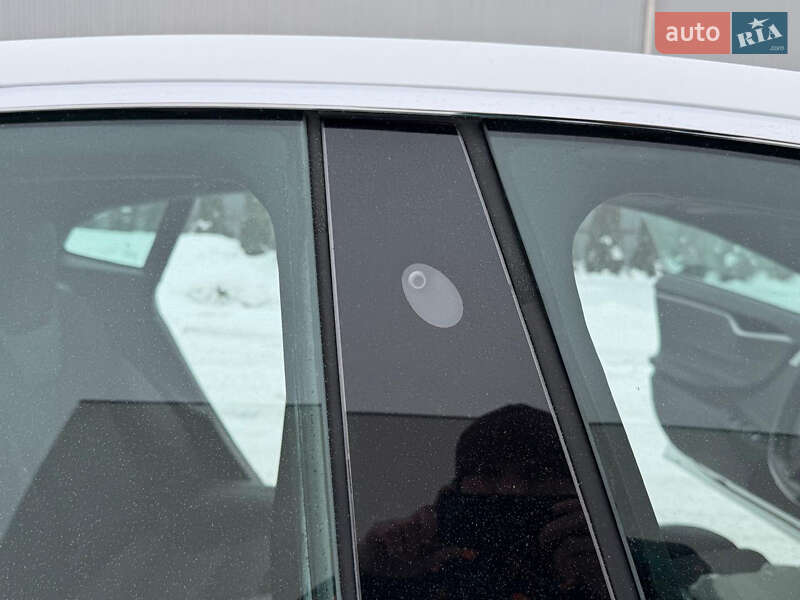 Ліфтбек Tesla Model S 2018 в Луцьку