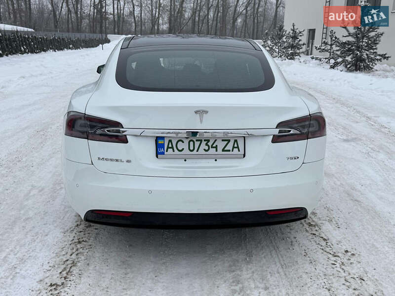 Ліфтбек Tesla Model S 2018 в Луцьку