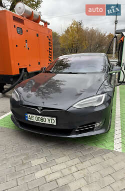 Лифтбек Tesla Model S 2018 в Днепре