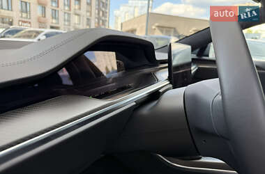 Лифтбек Tesla Model S 2023 в Киеве