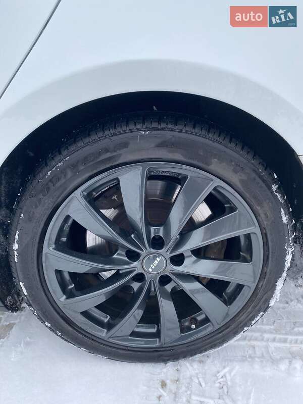 Ліфтбек Tesla Model S 2013 в Івано-Франківську фото 11 Ліфтбек Tesla Model S 2013 в Івано-Франківську