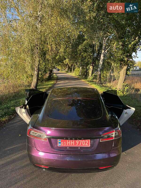 Ліфтбек Tesla Model S 2016 в Луцьку фото 20 Ліфтбек Tesla Model S 2016 в Луцьку