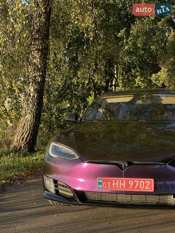 Ліфтбек Tesla Model S 2016 в Луцьку фото 37 Ліфтбек Tesla Model S 2016 в Луцьку