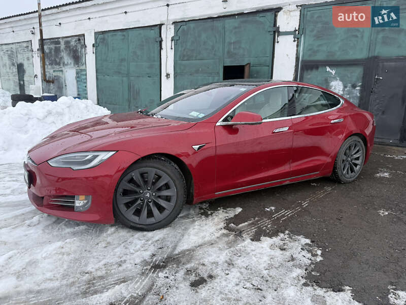 Лифтбек Tesla Model S 2020 в Ровно фото 3 Лифтбек Tesla Model S 2020 в Ровно