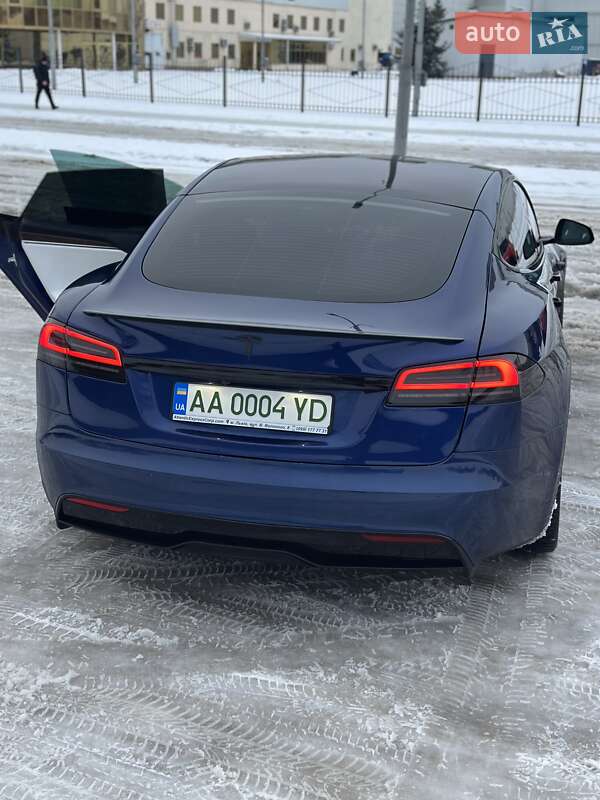 Лифтбек Tesla Model S 2022 в Киеве