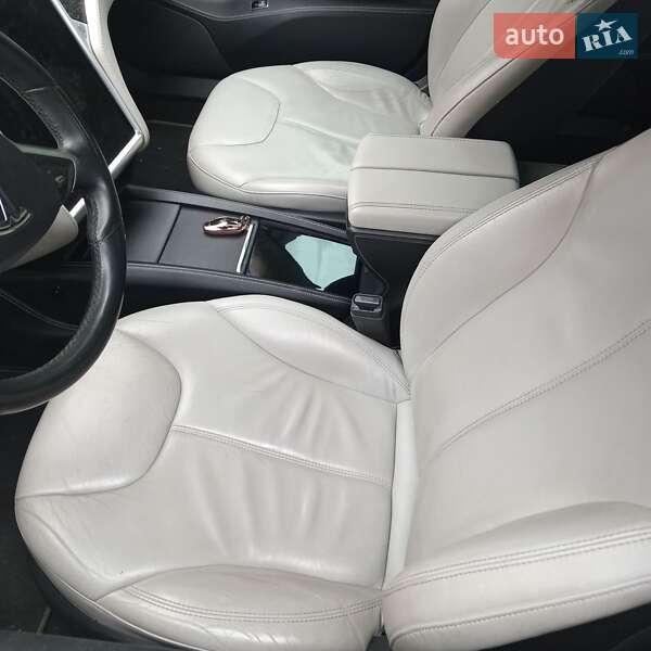 Ліфтбек Tesla Model S 2014 в Богородчанах