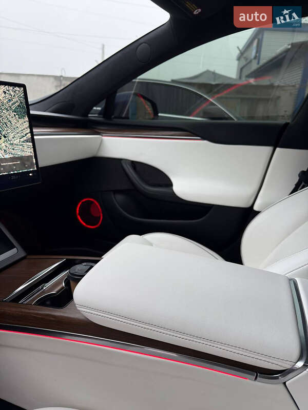 Ліфтбек Tesla Model S 2021 в Подільську фото 34 Ліфтбек Tesla Model S 2021 в Подільську