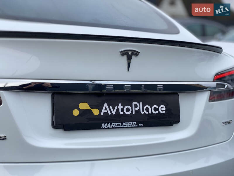 Ліфтбек Tesla Model S 2017 в Луцьку