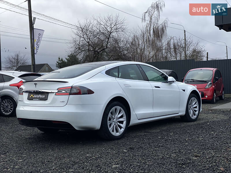 Ліфтбек Tesla Model S 2017 в Луцьку