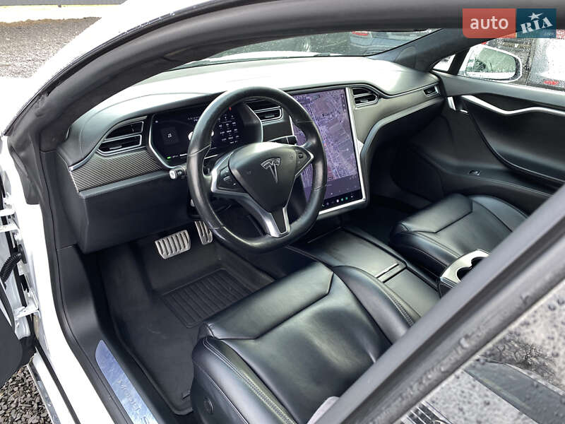 Ліфтбек Tesla Model S 2017 в Луцьку
