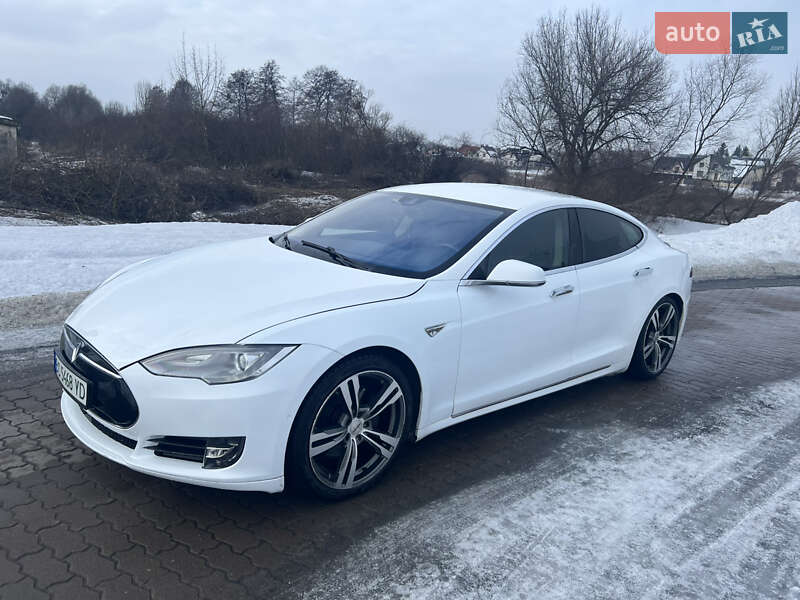 2015 Tesla Model-S, VIN 5YJSA7H12FFP67807:plate — фото 1 (autoria)