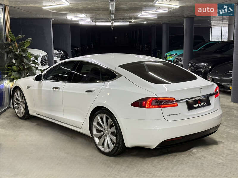 Лифтбек Tesla Model S 2016 в Одессе фото 10 Лифтбек Tesla Model S 2016 в Одессе