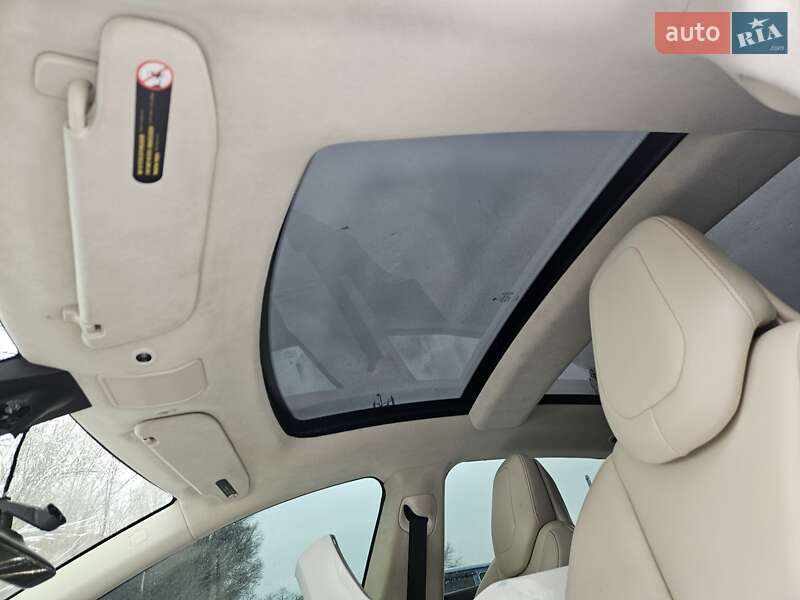 Лифтбек Tesla Model S 2018 в Днепре фото 29 Лифтбек Tesla Model S 2018 в Днепре