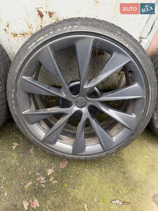 Лифтбек Tesla Model S 2018 в Днепре фото 55 Лифтбек Tesla Model S 2018 в Днепре