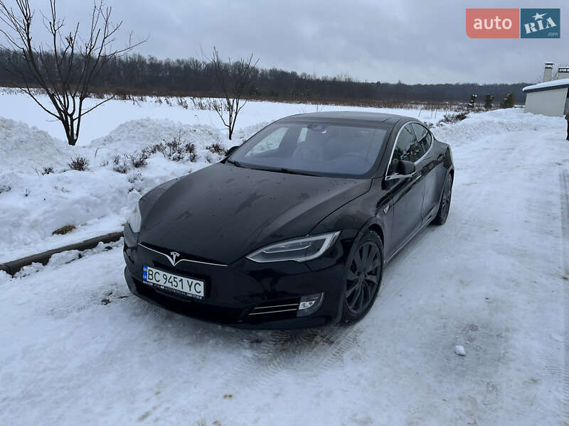 Tesla Model S 2016