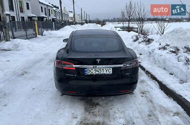 Ліфтбек Tesla Model S 2016 в Львові