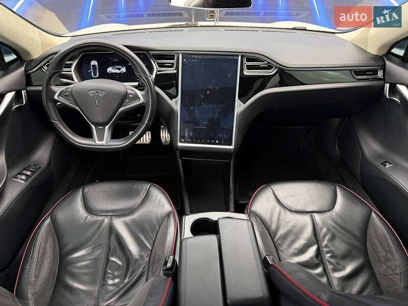 Лифтбек Tesla Model S 2013 в Запорожье