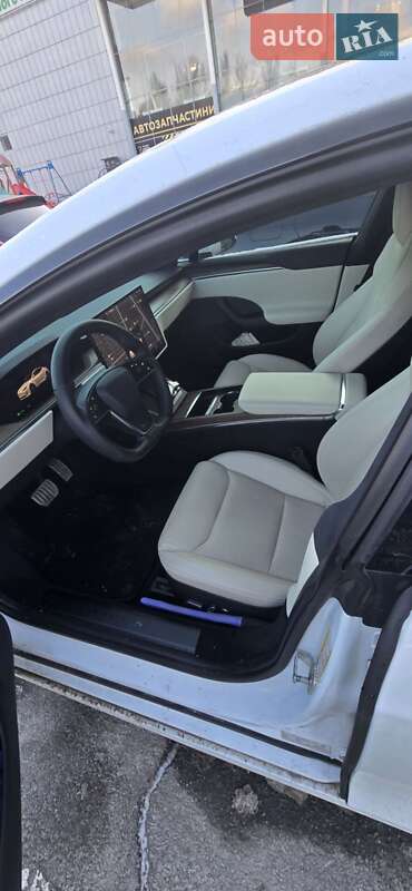 Лифтбек Tesla Model S 2021 в Запорожье