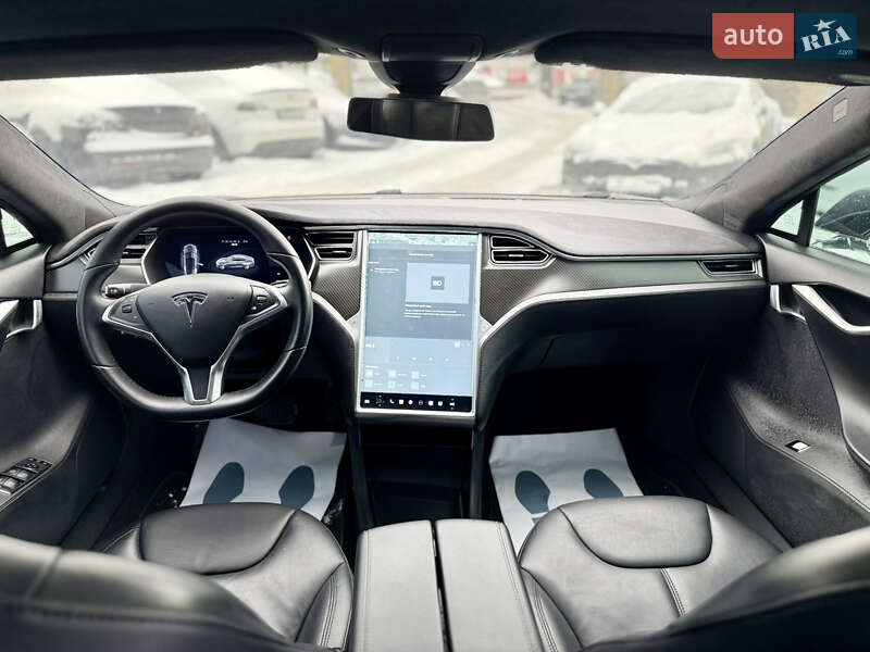 Лифтбек Tesla Model S 2014 в Виннице