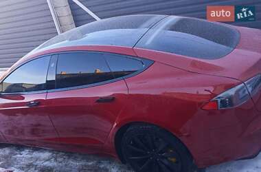 Лифтбек Tesla Model S 2021 в Киеве