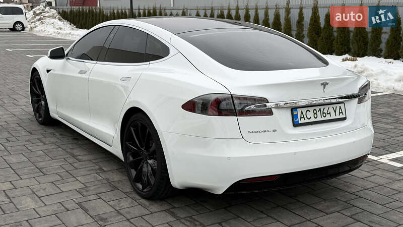 Лифтбек Tesla Model S 2017 в Луцке фото 15 Лифтбек Tesla Model S 2017 в Луцке