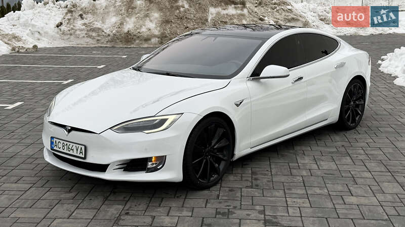 Лифтбек Tesla Model S 2017 в Луцке фото 29 Лифтбек Tesla Model S 2017 в Луцке