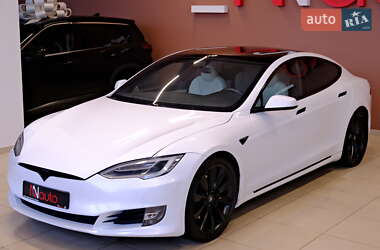Ліфтбек Tesla Model S 2020 в Одесі