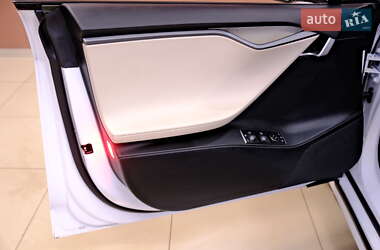 Ліфтбек Tesla Model S 2020 в Одесі