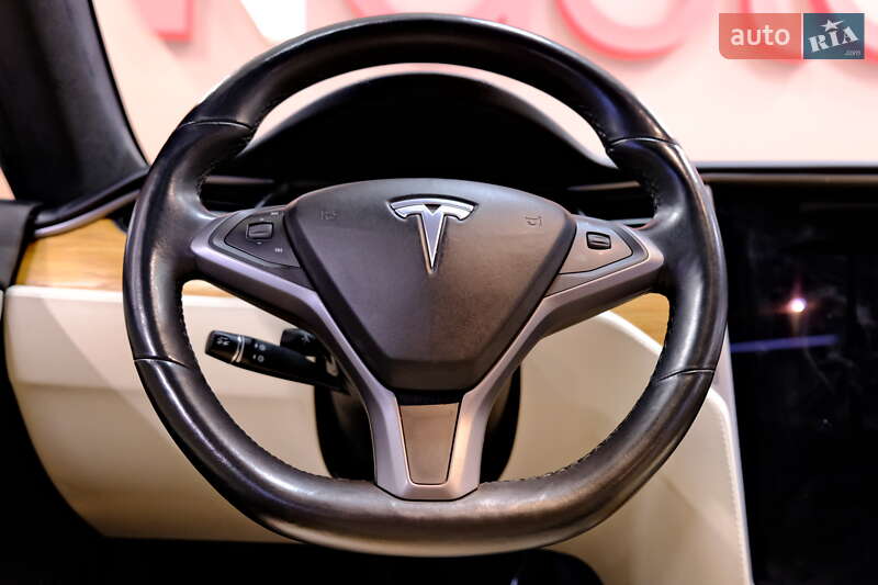 Ліфтбек Tesla Model S 2020 в Одесі