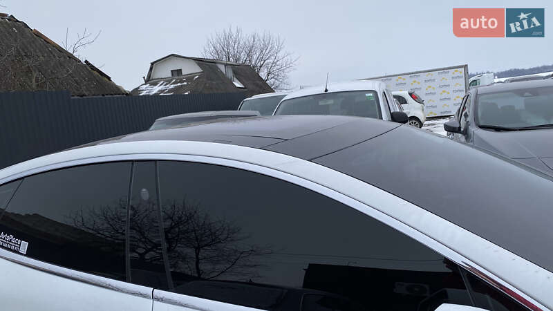 Ліфтбек Tesla Model S 2017 в Луцьку