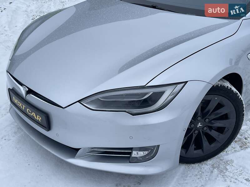 Ліфтбек Tesla Model S 2018 в Києві