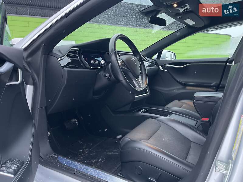 Ліфтбек Tesla Model S 2018 в Києві