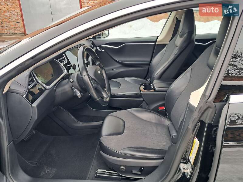 Ліфтбек Tesla Model S 2014 в Радехові