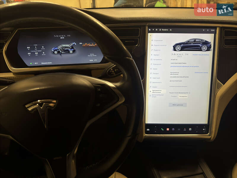 Ліфтбек Tesla Model S 2013 в Луцьку