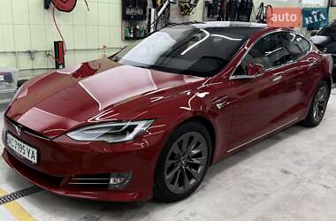 Лифтбек Tesla Model S 2019 в Луцке