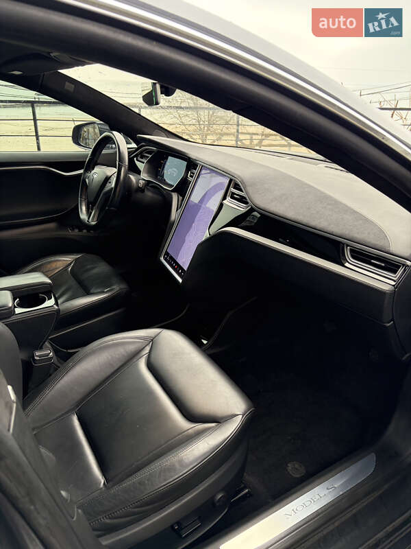 Лифтбек Tesla Model S 2015 в Одессе фото 9 Лифтбек Tesla Model S 2015 в Одессе