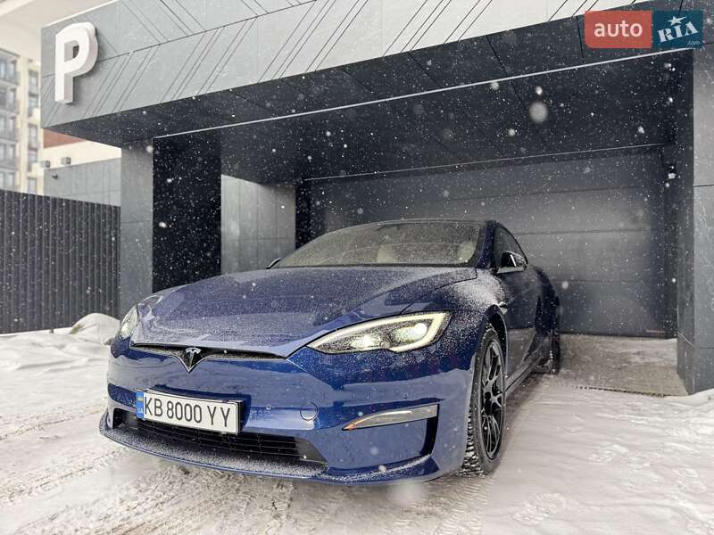 Лифтбек Tesla Model S 2022 в Виннице