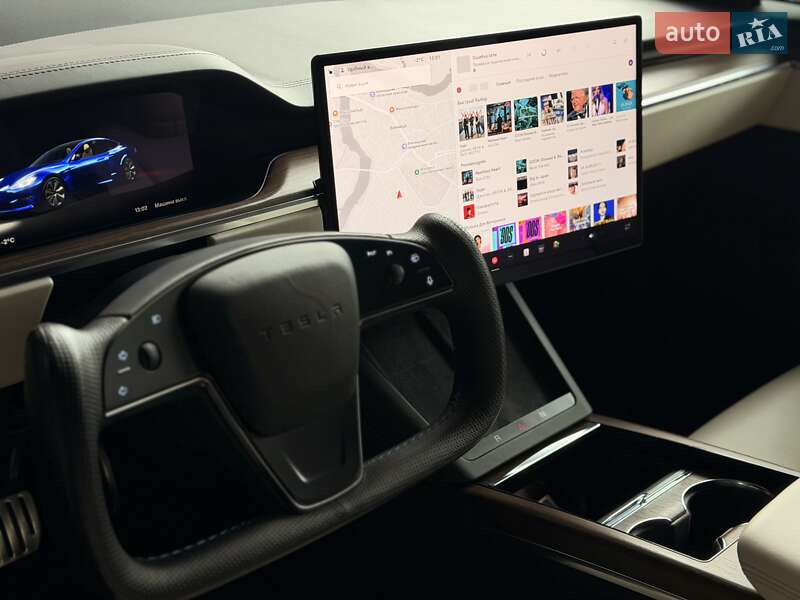 Лифтбек Tesla Model S 2022 в Виннице