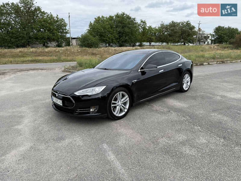 Лифтбек Tesla Model S 2013 в Новомосковске