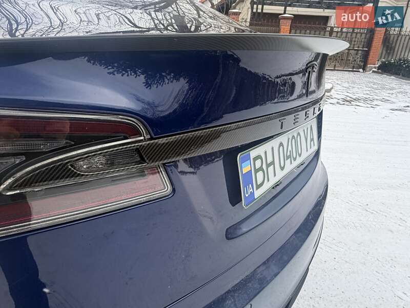 Лифтбек Tesla Model S 2021 в Одессе