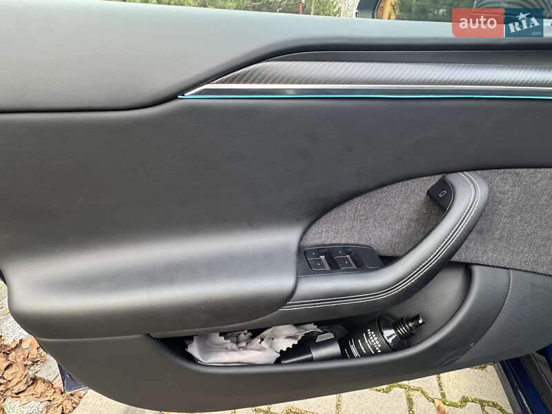 Лифтбек Tesla Model S 2021 в Одессе