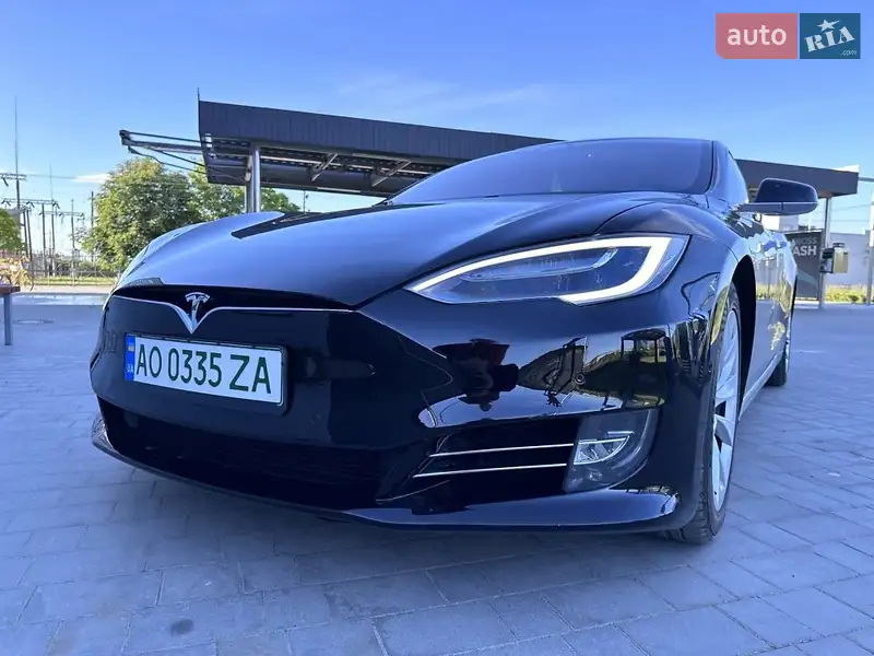 Tesla Model S 2017