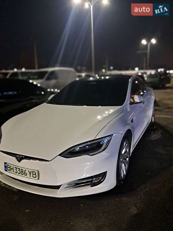 Tesla Model S 2019 Tesla Model S 2019