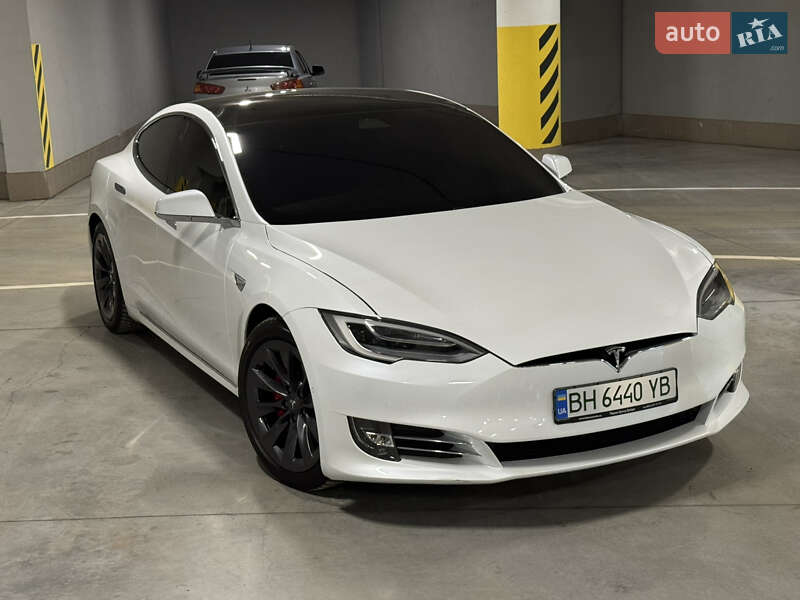 Ліфтбек Tesla Model S 2020 в Одесі фото 11 Ліфтбек Tesla Model S 2020 в Одесі