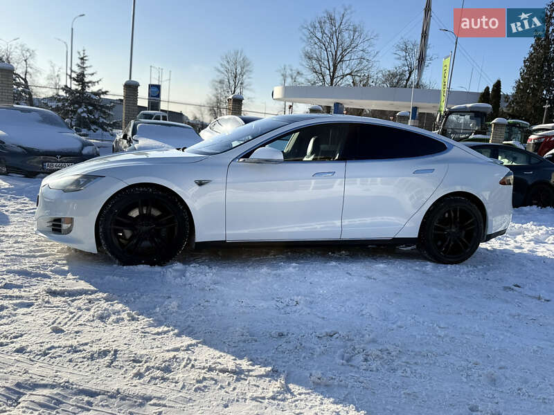 Ліфтбек Tesla Model S 2014 в Вінниці