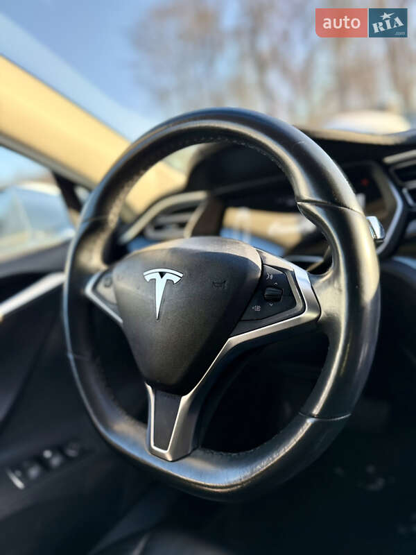 Ліфтбек Tesla Model S 2014 в Вінниці