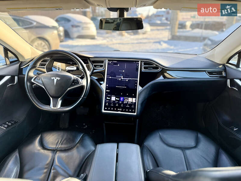 Ліфтбек Tesla Model S 2014 в Вінниці